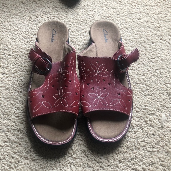 clarks wide fit sandals
